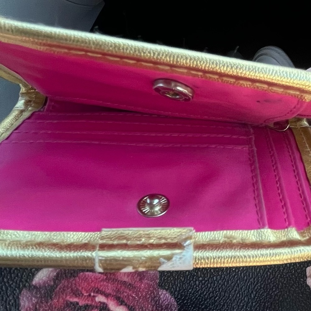 Wallet - Picture 2 of 3